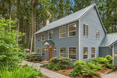 5249 Rose Avenue NE, Bainbridge Island, WA 98110 - Photo 1
