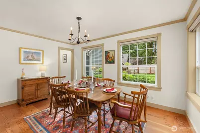 5249 Rose Avenue NE, Bainbridge Island, WA 98110 - Photo 8