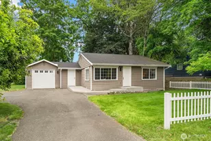 10902 26th Ave SW, Seattle, WA 98146 - Photo 2