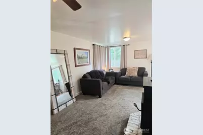 315 SE 2nd Street, South Prairie, WA 98385 - Photo 16