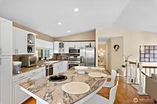 14303 102nd Ave NE, Kirkland, WA 98034 - Photo 10