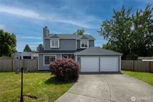 908 Baysinger Pl, Enumclaw, WA 98022 - Photo 2