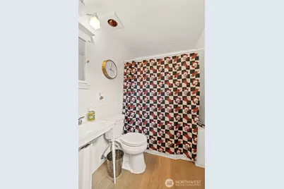 9628 5th Ave NE, Seattle, WA 98115 - Photo 14