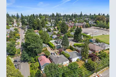 9628 5th Ave NE, Seattle, WA 98115 - Photo 32