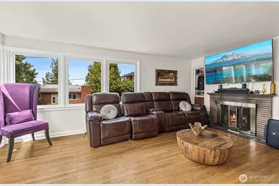9628 5th Ave NE, Seattle, WA 98115 - Photo 8