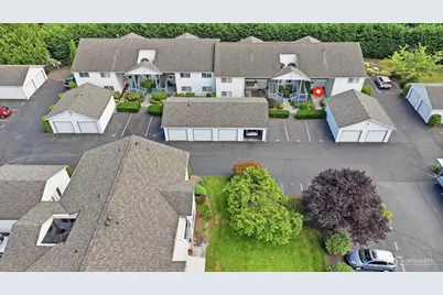 20617 28th Avenue W #D7, Lynnwood, WA 98036 - Photo 2