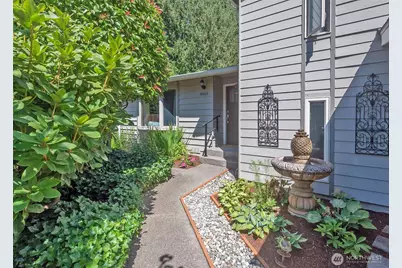 8821 221st Place SW, Edmonds, WA 98026 - Photo 2