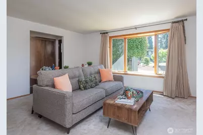 8821 221st Place SW, Edmonds, WA 98026 - Photo 4