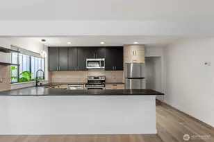 6553 Greenwood Ave N, Seattle, WA 98103 - Photo 6