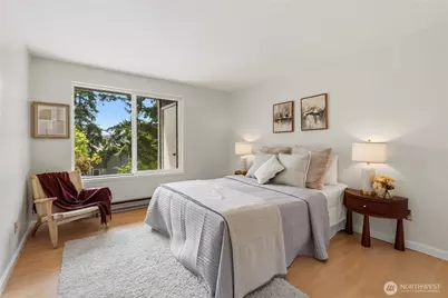 9398 Redmond-Woodinville Rd NE #E131, Redmond, WA 98052 - Photo 12
