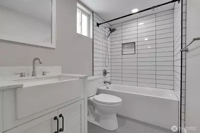 7901 16th Avenue SW, Seattle, WA 98106 - Photo 26