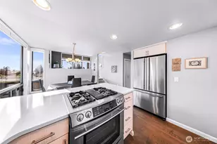 11230 NE 68th St, Kirkland, WA 98033 - Photo 18