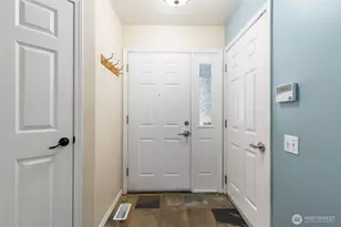 424 228th St SW, Bothell, WA 98021 - Photo 4