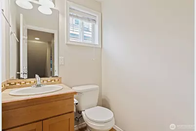 11710 Greenwood Avenue N #C, Seattle, WA 98133 - Photo 14
