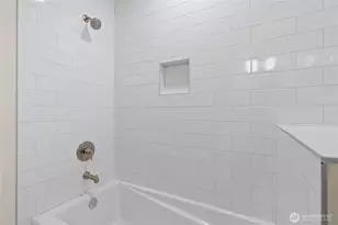 8045 19th Ave NE, Seattle, WA 98115 - Photo 14