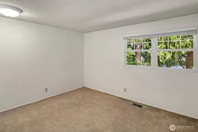 18855 SE 42nd Street, Issaquah, WA 98027 - Photo 26
