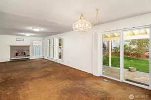 18855 SE 42nd St, Issaquah, WA 98027 - Photo 14
