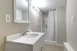7043 17th Ave NW, Seattle, WA 98117 - Photo 22