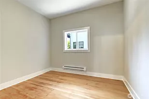 7043 17th Ave NW, Seattle, WA 98117 - Photo 10