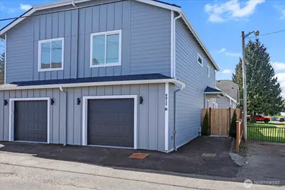 2217 Hoyt Avenue #C, Everett, WA 98201 - Photo 1