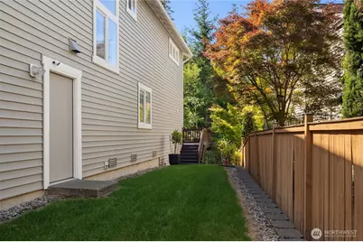 7209 Silent Creek Avenue SE, Snoqualmie, WA 98065 - Photo 18