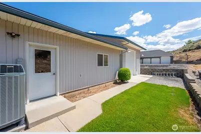 45935 Geostar Drive N, Grand Coulee, WA 99133 - Photo 36