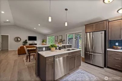9411 Yakima Avenue, Tacoma, WA 98444 - Photo 10