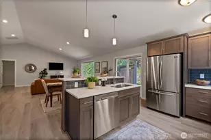 9411 Yakima Ave, Tacoma, WA 98444 - Photo 10
