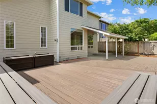 24312 E Main Dr, Sammamish, WA 98074 - Photo 28