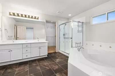 24312 E Main Drive, Sammamish, WA 98074 - Photo 20
