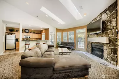 25025 SE Klahanie Boulevard #B202, Sammamish, WA 98029 - Photo 6