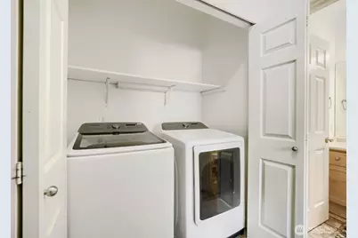 25025 SE Klahanie Boulevard #B202, Sammamish, WA 98029 - Photo 18
