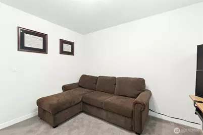 13710 Ash Way #B7, Everett, WA 98204 - Photo 32
