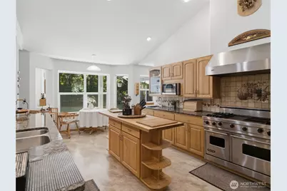 3412 Quail Creek Ln NE, Olympia, WA 98516 - Photo 10