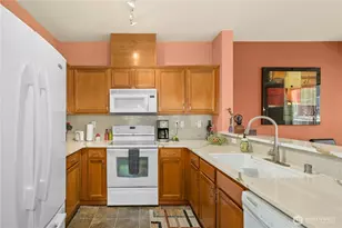 14915 38th Dr SE, Bothell, WA 98012 - Photo 12