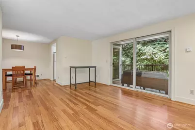 4629 W Lake Sammamish Parkway SE #H206, Issaquah, WA 98027 - Photo 8