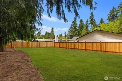 10459 NE 142nd Street, Kirkland, WA 98034 - Photo 32