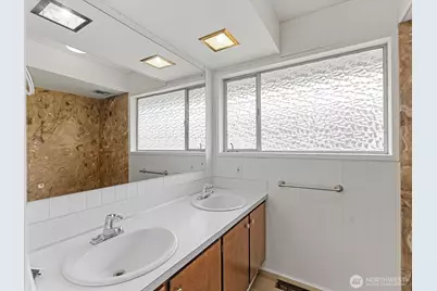 3303 Wave Drive, Everett, WA 98203 - Photo 12