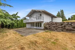 3303 Wave Dr, Everett, WA 98203 - Photo 32