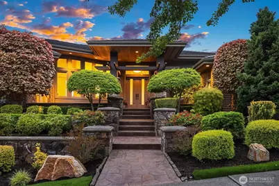 3052 NE Harrison Street, Issaquah, WA 98029 - Photo 1