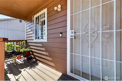 401 E 69th Street, Tacoma, WA 98404 - Photo 4