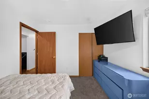 401 E 69th St, Tacoma, WA 98404 - Photo 22