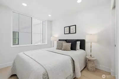 2010 Fairview Avenue E #B, Seattle, WA 98102 - Photo 26