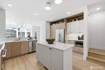 2010 Fairview Avenue E #B, Seattle, WA 98102 - Photo 12