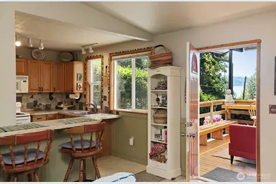 4225 Beach Drive, Freeland, WA 98249 - Photo 8