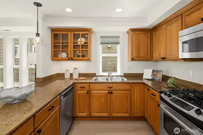 746 Boylston Avenue E #A, Seattle, WA 98102 - Photo 18