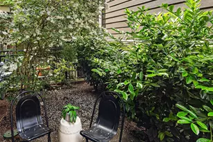 746 Boylston Ave E, Seattle, WA 98102 - Photo 32