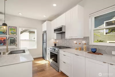 1802 38th Avenue, Seattle, WA 98122 - Photo 8