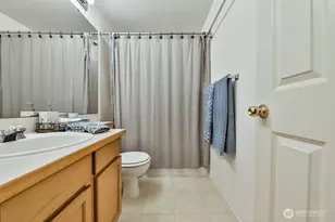 18505 SE Newport Way, Issaquah, WA 98027 - Photo 20