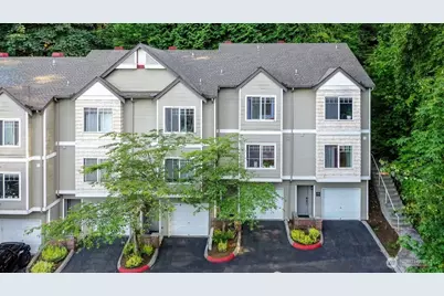 18505 SE Newport Way #F131, Issaquah, WA 98027 - Photo 2